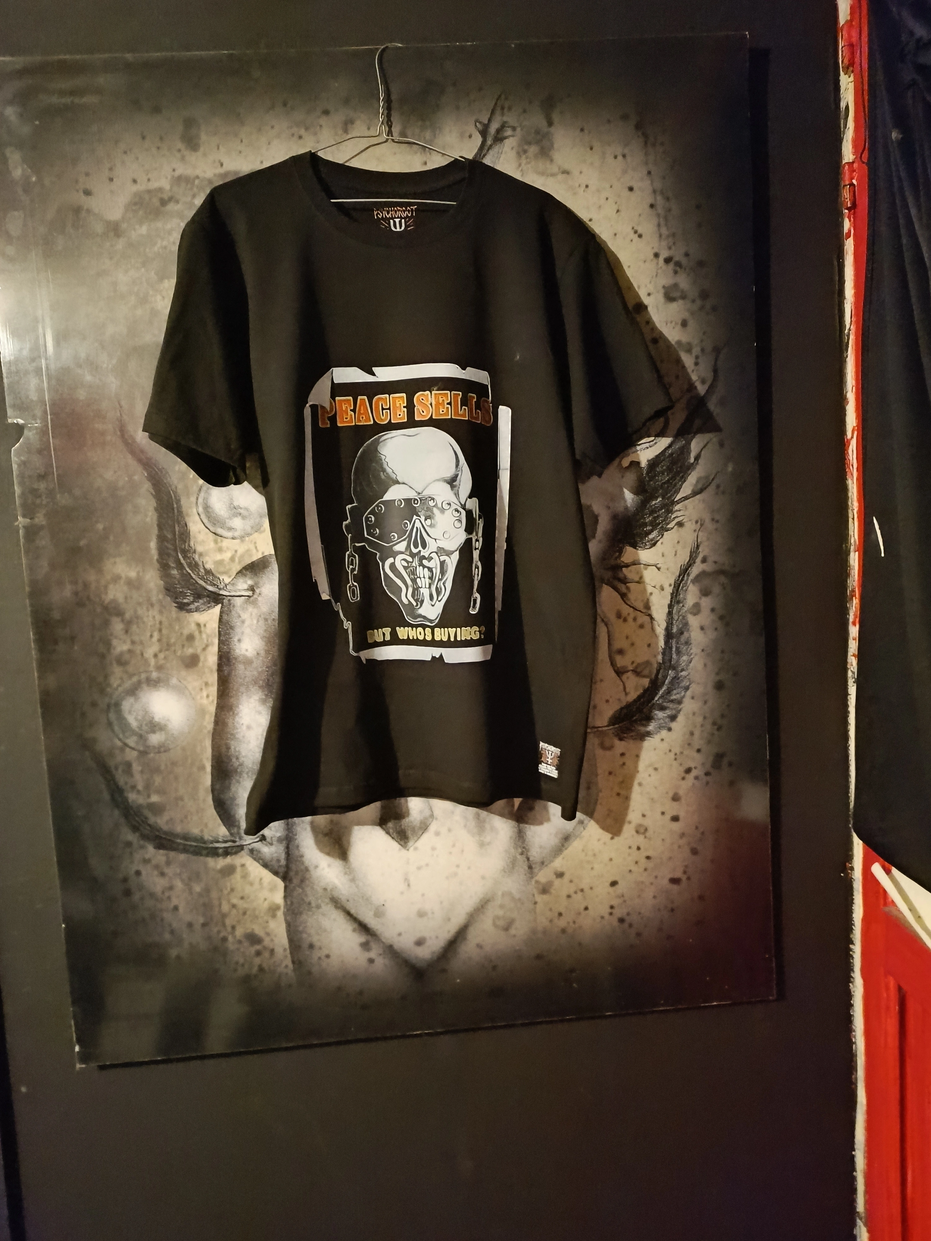 Playera · 04, merch de Mad Lolita